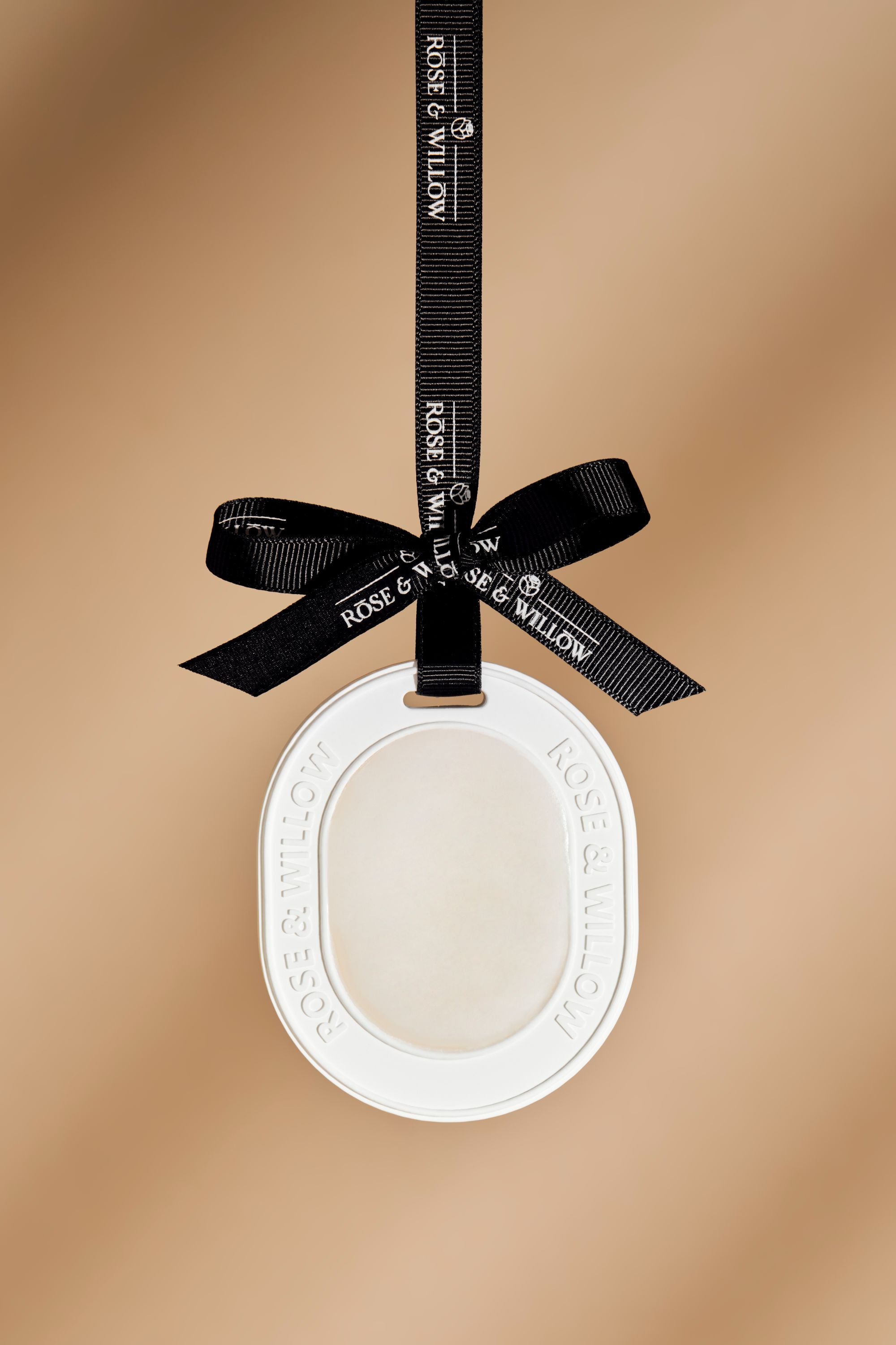 Oud Cashmere Wax Oval