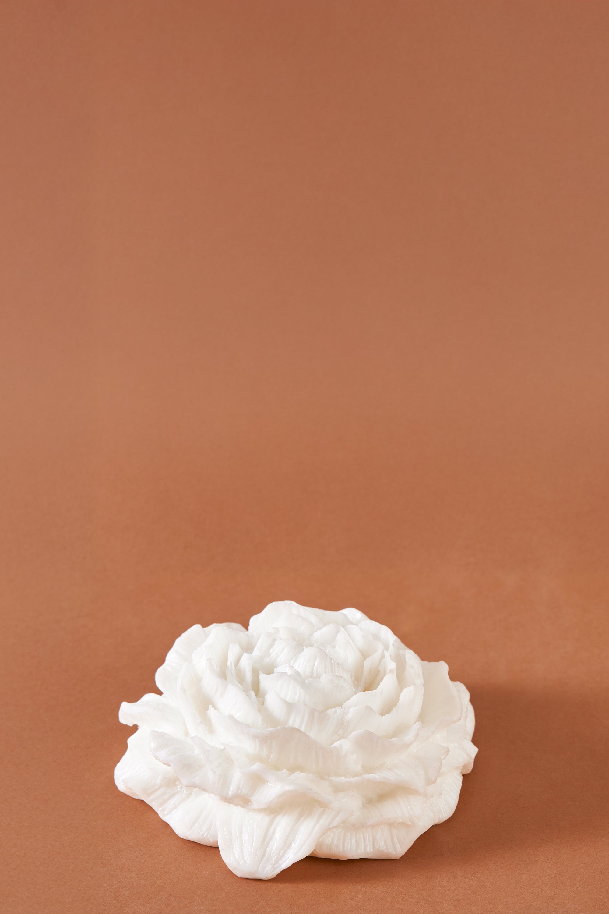 Chamomile Essential Oil with a Ceramic Flower Diffuser