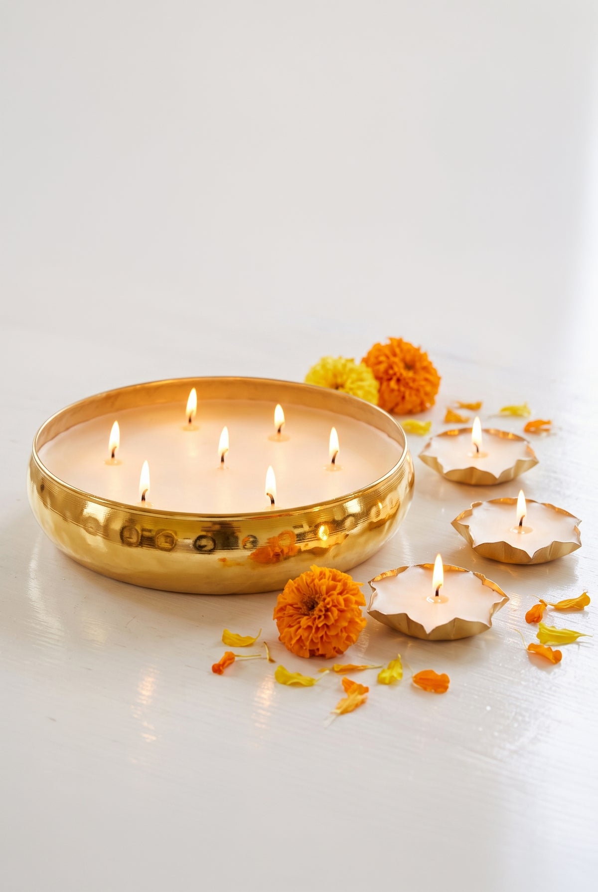 Scented Urli & Lotus Diya Candles Set of 4
